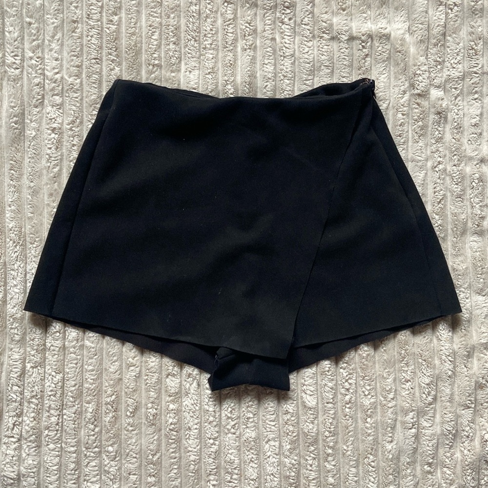 Cute Black Velvet Skorts (Skirt shorts)